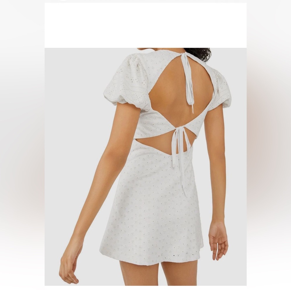 Free People WHITE eyelet open back PUFF SLEEVE mini dress MEDIUM boho A LINE